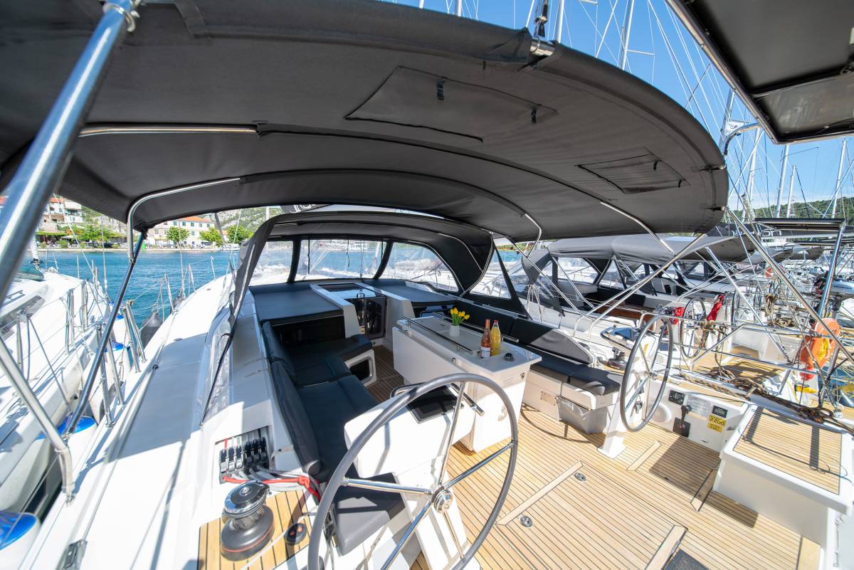 Oceanis 51.1, First Heartbeat | Yacht Charter Croatia