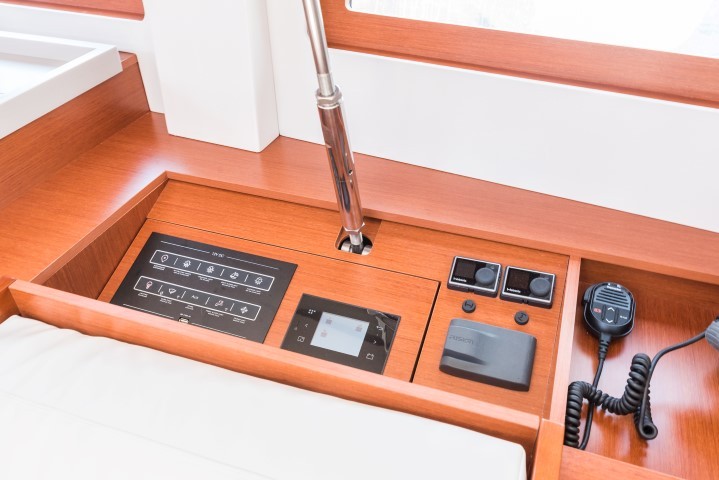 Oceanis 51.1, True Wind | Yacht Charter Croatia
