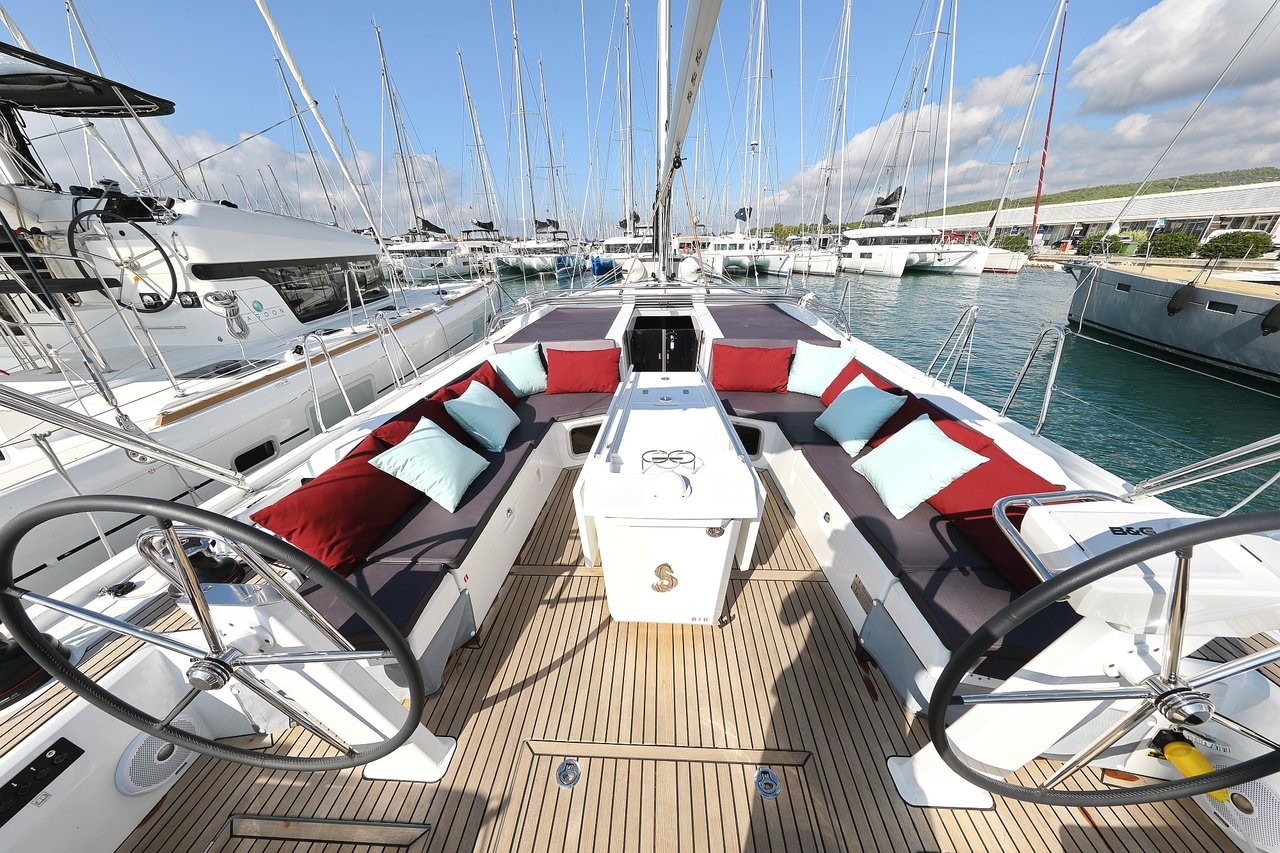 Oceanis 51.1, Grey Goose | Yacht Charter Croatia
