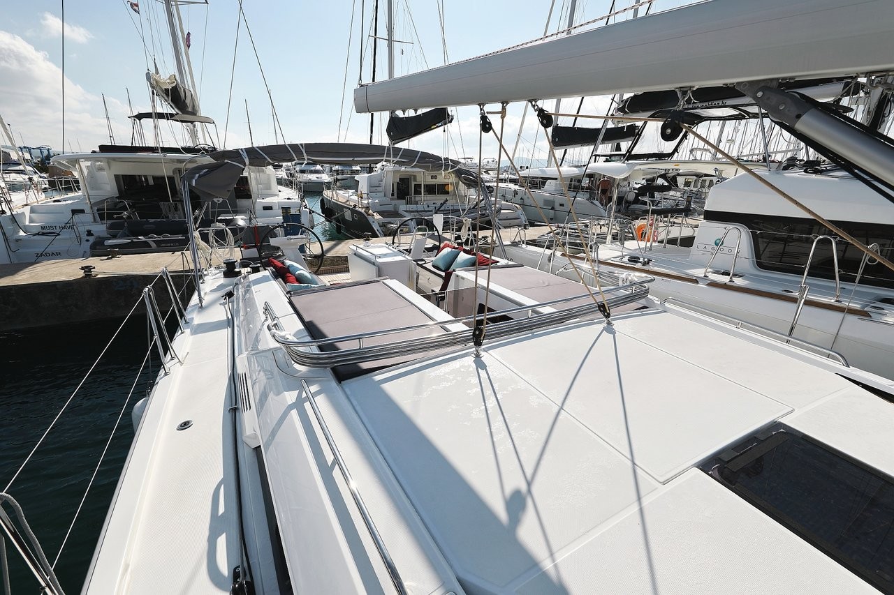 Oceanis 51.1, Grey Goose | Yacht Charter Croatia
