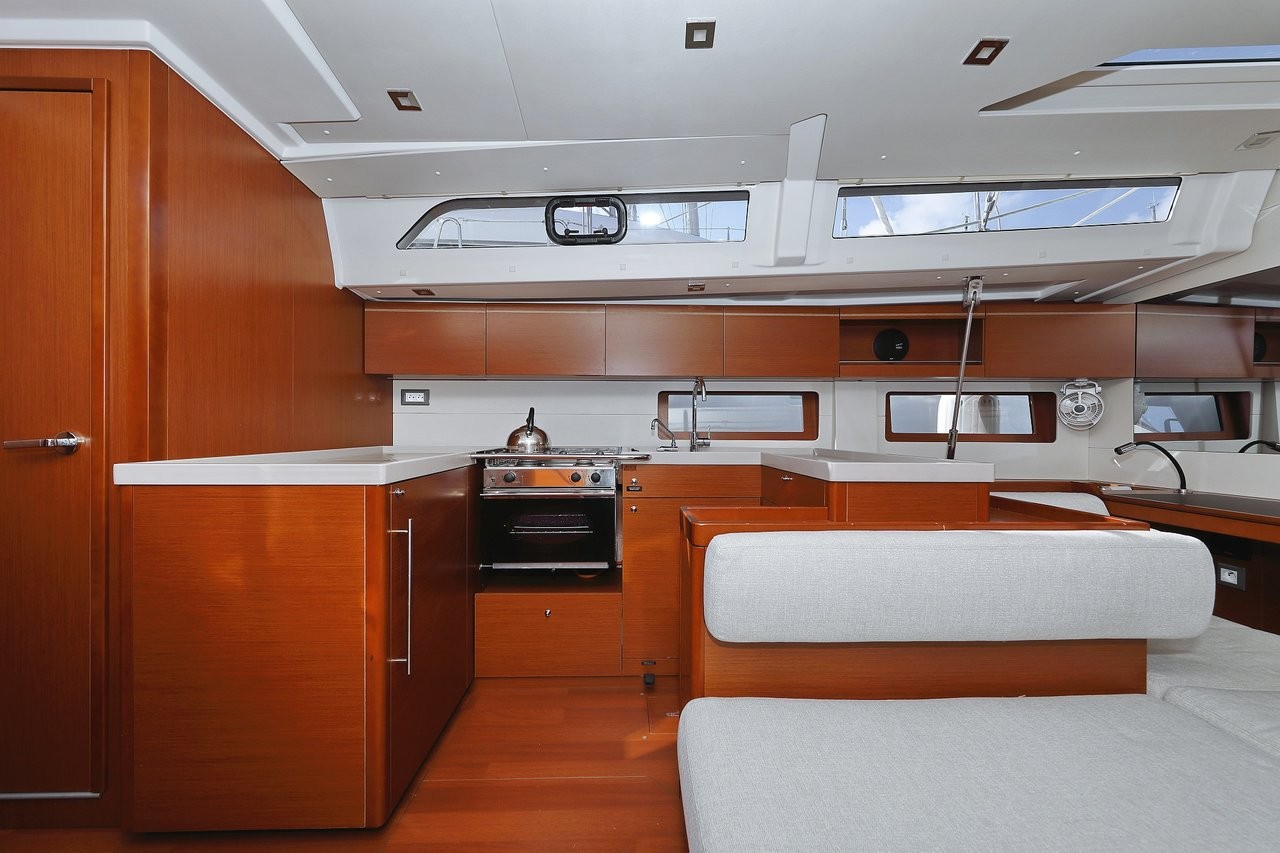 Oceanis 51.1, Grey Goose | Yacht Charter Croatia
