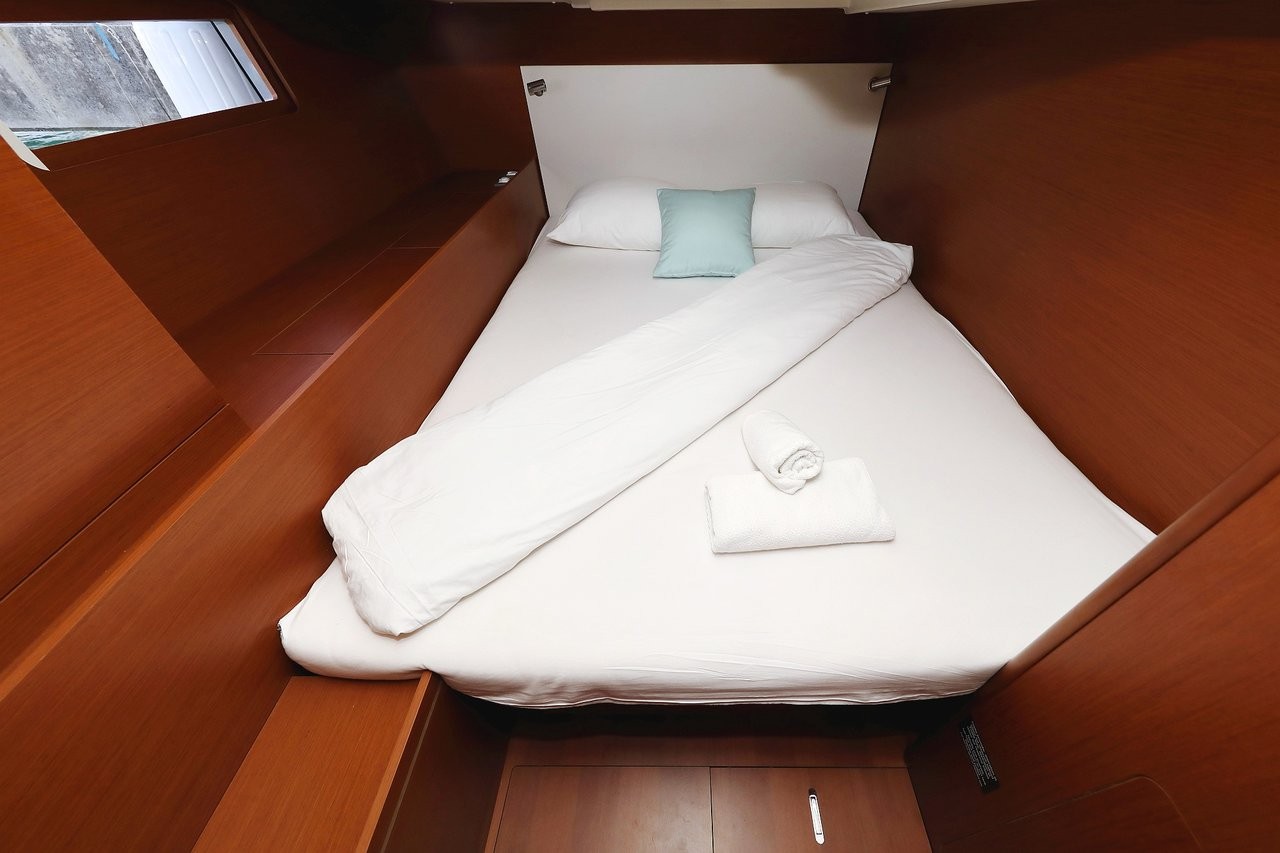 Oceanis 51.1, Grey Goose | Yacht Charter Croatia