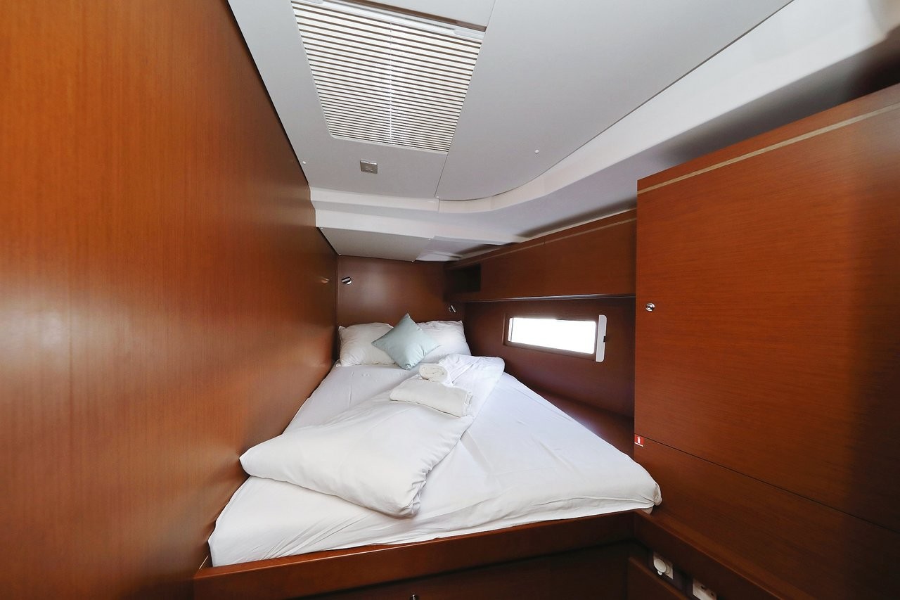 Oceanis 51.1, Grey Goose | Yacht Charter Croatia
