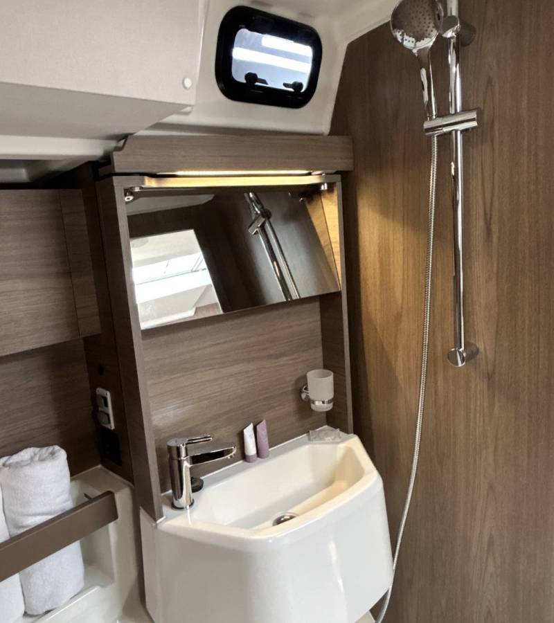 Oceanis 52, B-52 | Yacht Charter Croatia