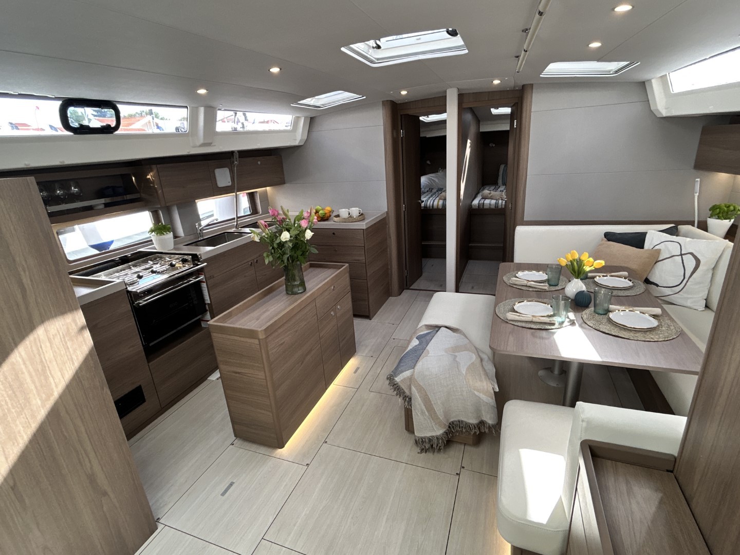Oceanis 52, B-52 | Yacht Charter Croatia