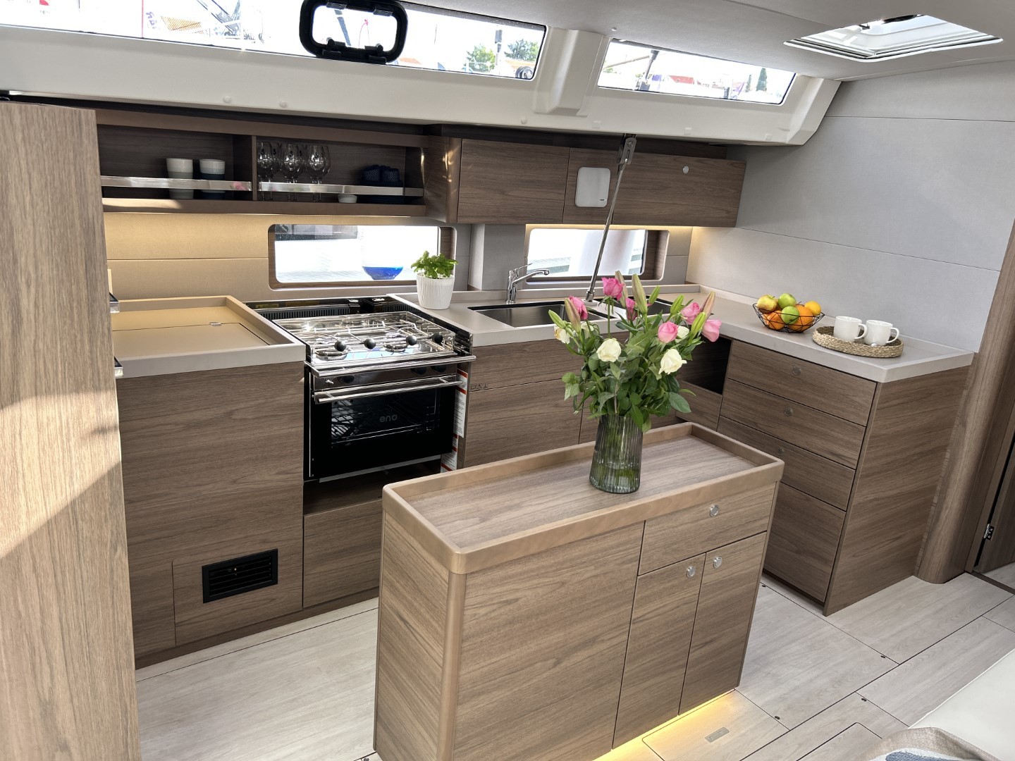 Oceanis 52, B-52 | Yacht Charter Croatia