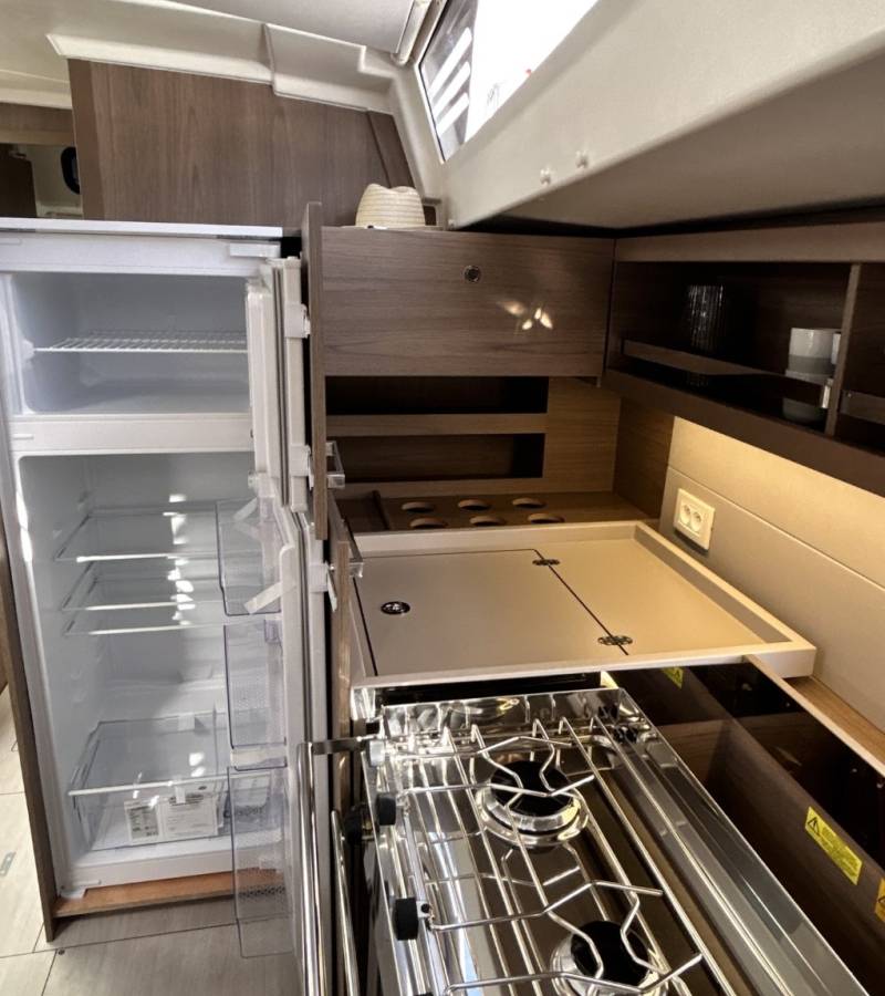 Oceanis 52, B-52 | Yacht Charter Croatia