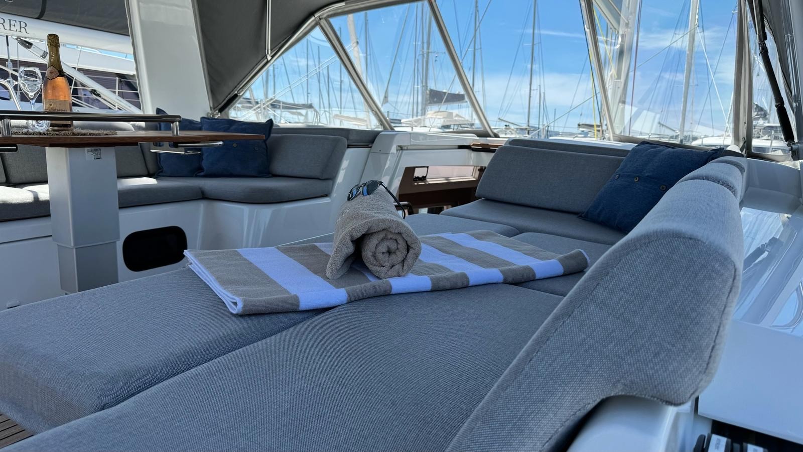 Oceanis 54, Eve One | Yacht Charter Croatia