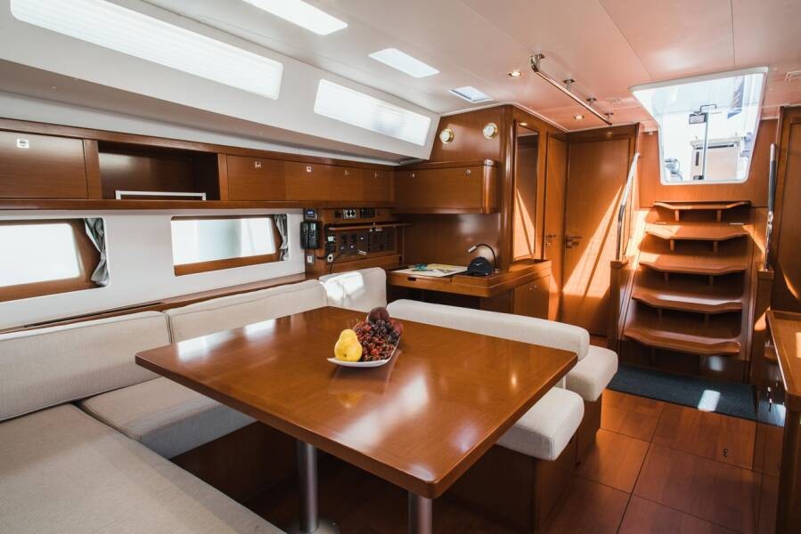 Oceanis 55, Esther | Yacht Charter Croatia