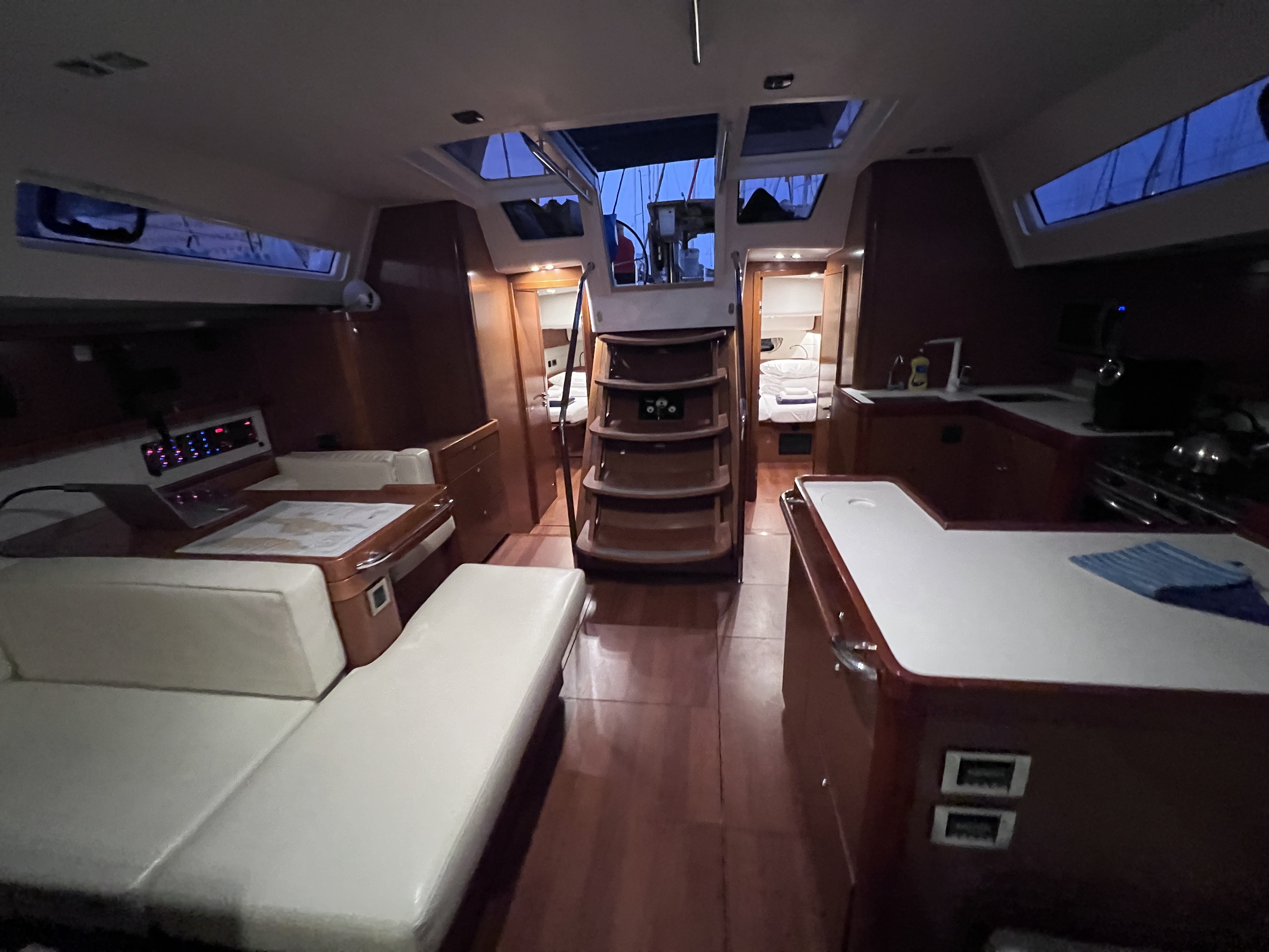 Oceanis 60, Eol I | Yacht Charter Croatia