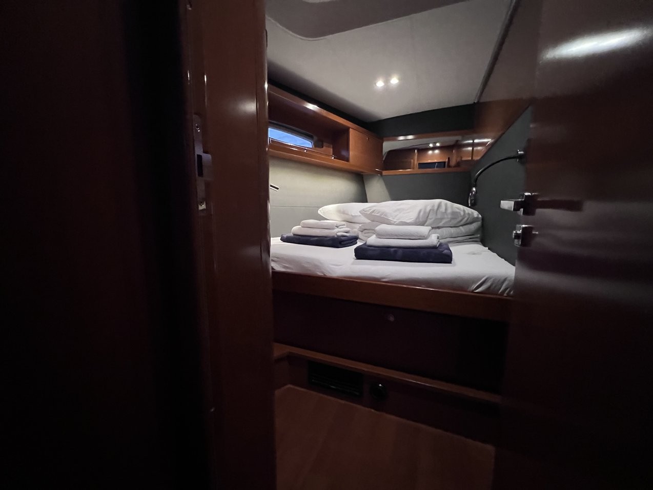 Oceanis 60, Eol I | Yacht Charter Croatia
