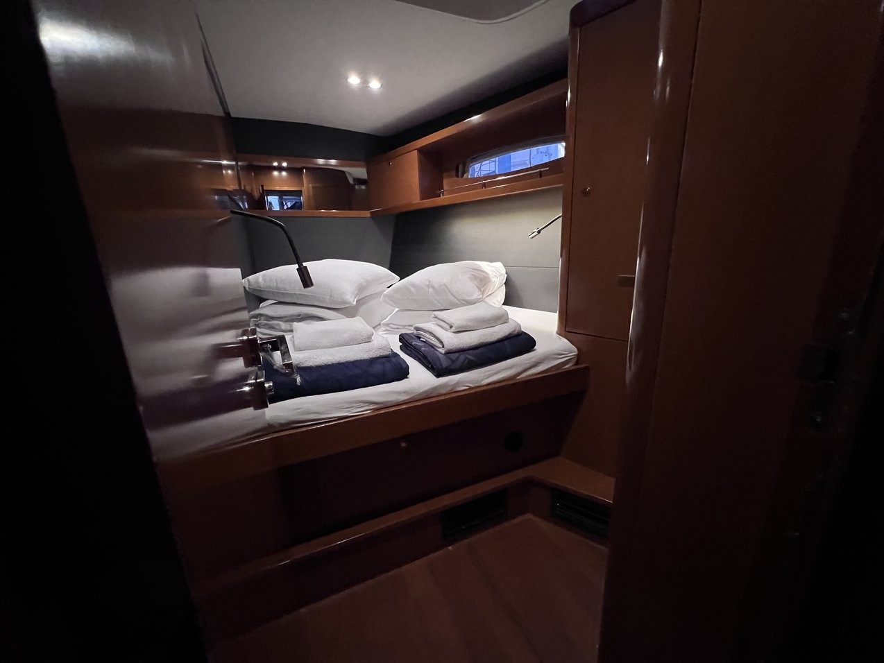 Oceanis 60, Eol I | Yacht Charter Croatia