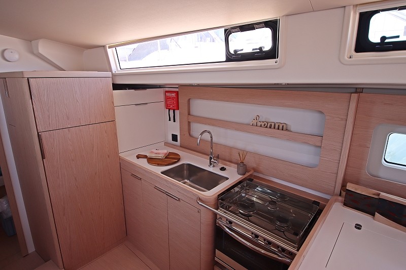 Oceanis Yacht 54, White Bird  | Yachtcharter Kroatien