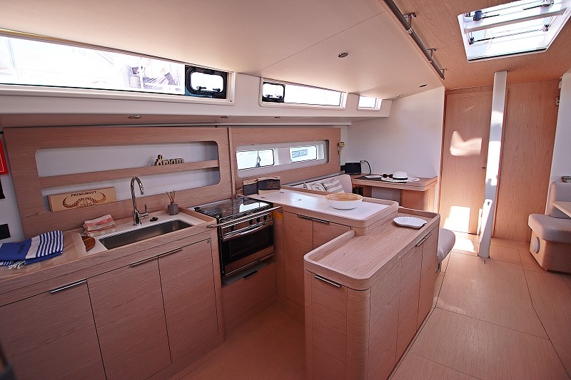 Oceanis Yacht 54, White Bird  | Yachtcharter Kroatien