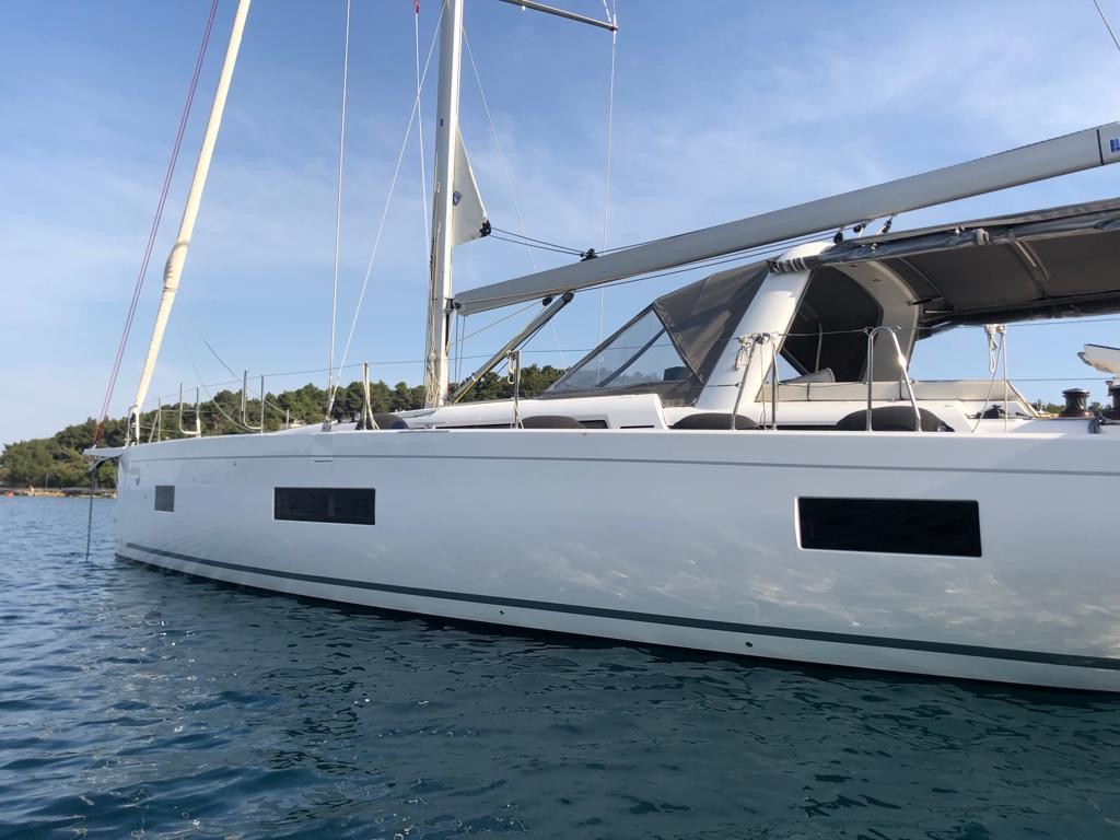 Oceanis Yacht 54, White Bird | Yachtcharter Kroatien