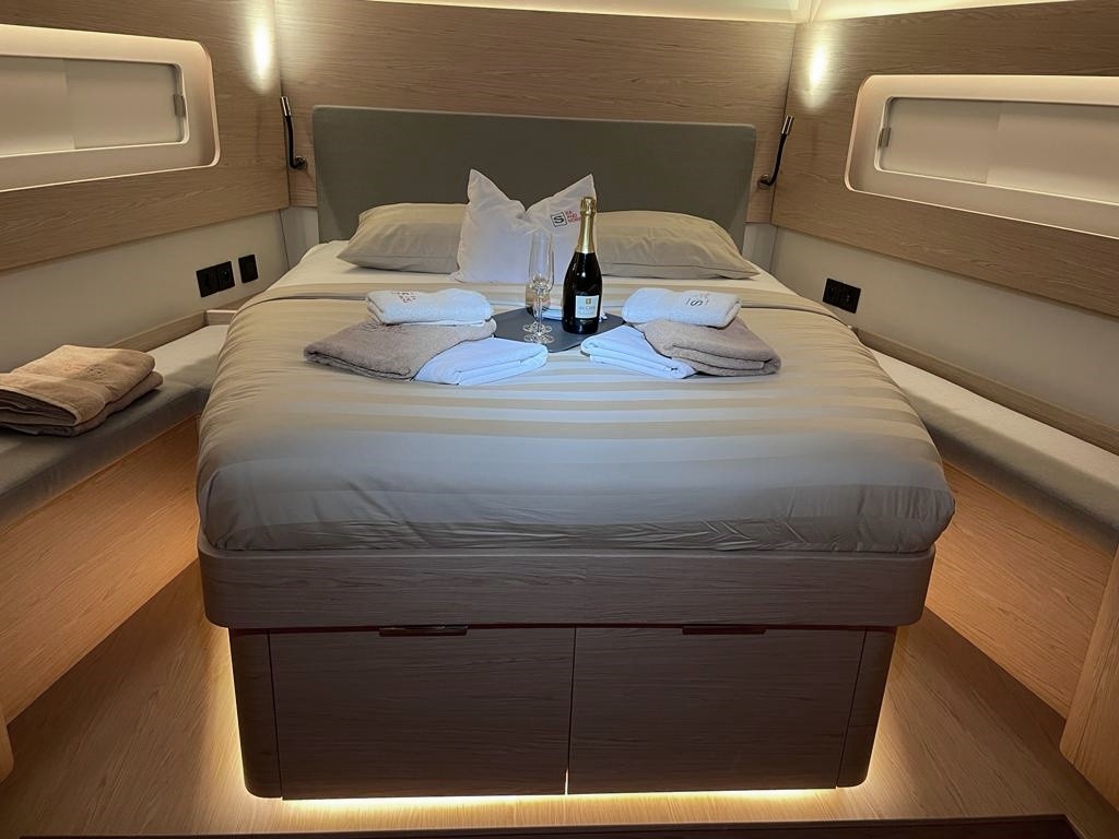 Oceanis Yacht 54, White Bird | Yachtcharter Kroatien