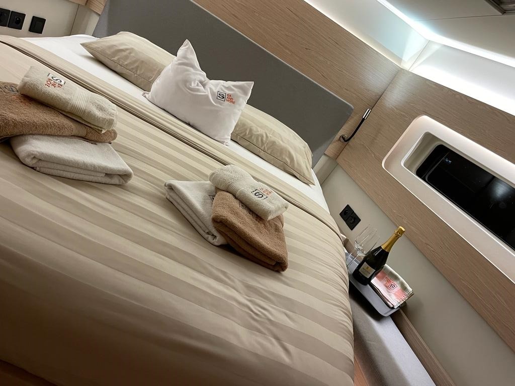 Oceanis Yacht 54, White Bird | Yachtcharter Kroatien