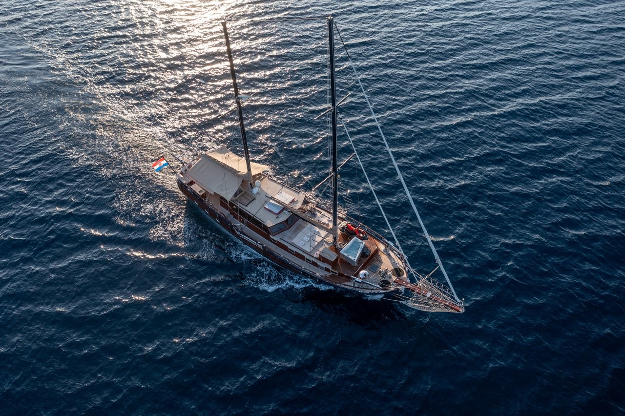 Pacha, Pacha | Noleggio di Yacht Croazia