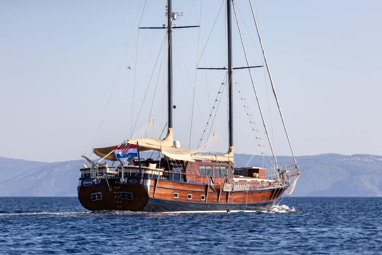Pacha, Pacha | Noleggio di Yacht Croazia