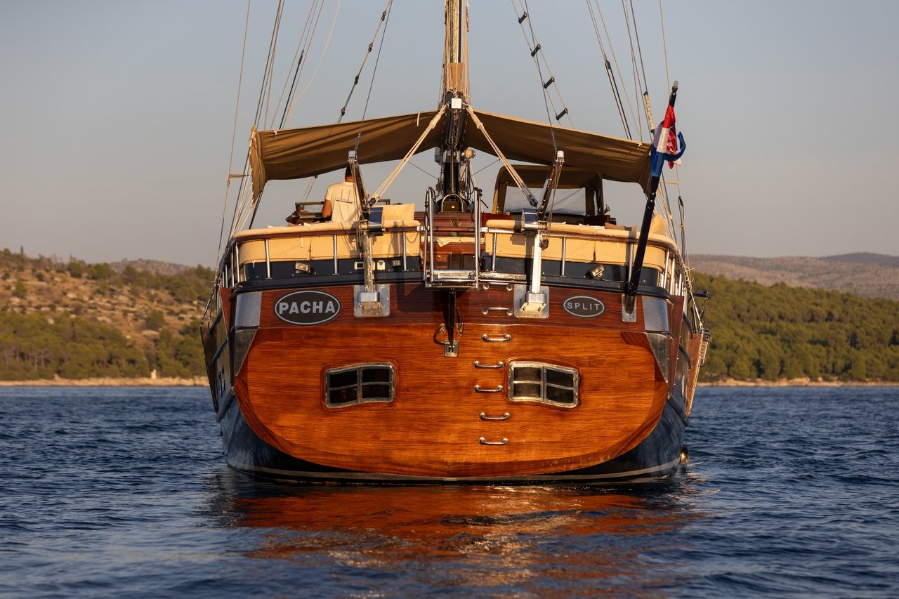 Pacha, Pacha | Noleggio di Yacht Croazia