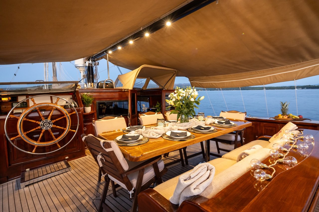 Pacha, Pacha | Noleggio di Yacht Croazia