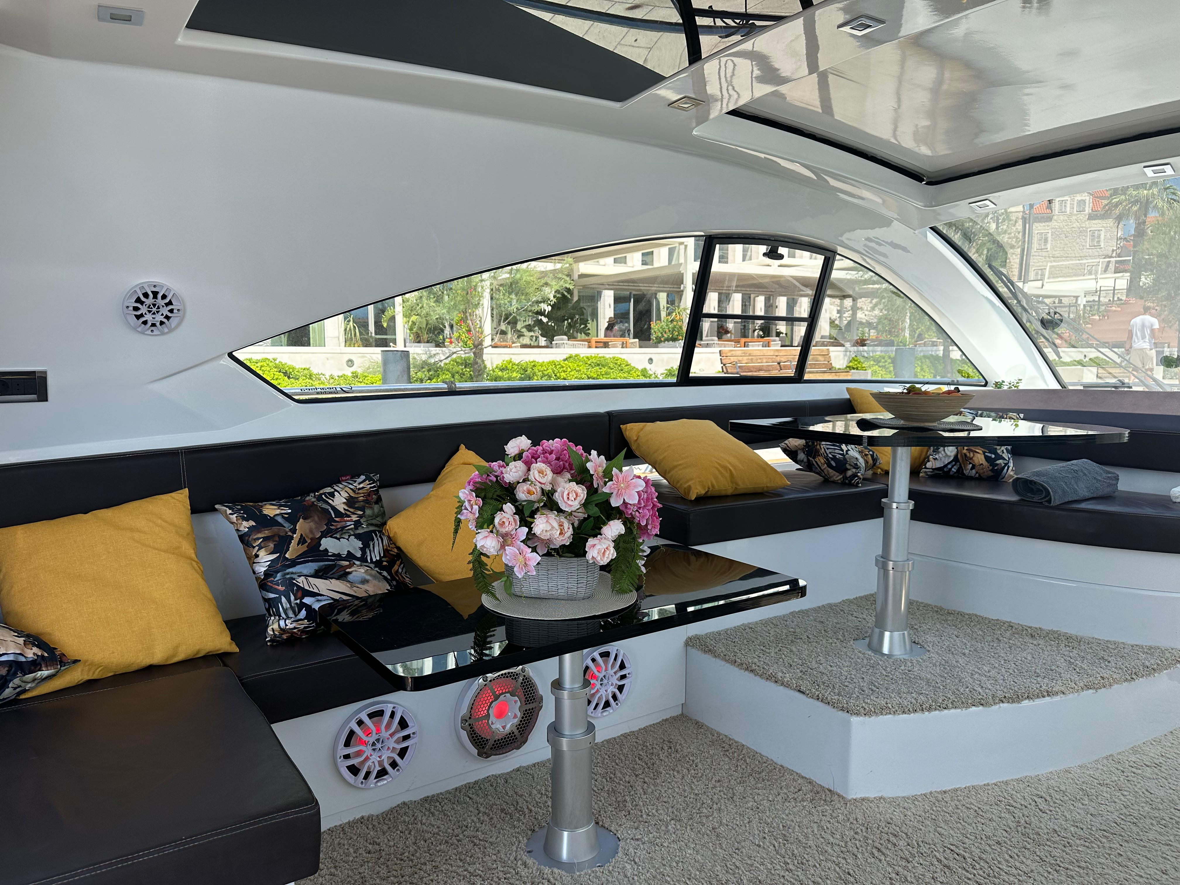 Pearlsea 56 Coupe, Silver Arrow | Yacht Charter Croatia