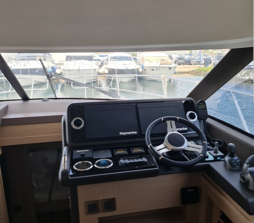 Prestige 460, Ferus | Yacht Charter Croatia
