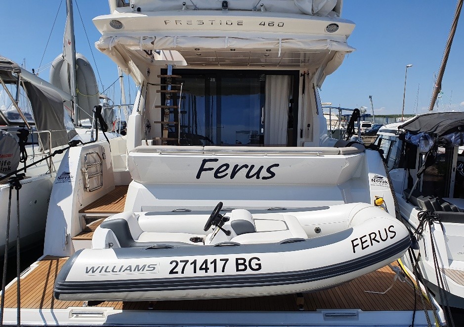 Prestige 460, Ferus | Yacht Charter Croatia