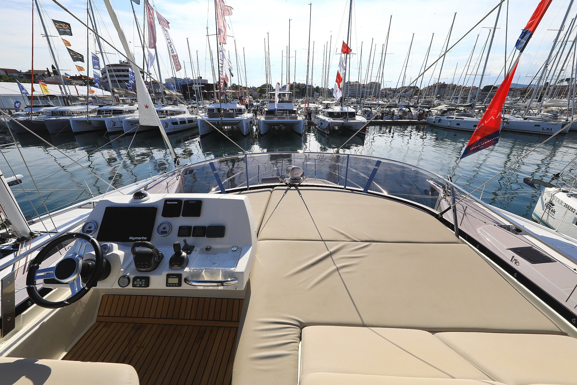 Prestige 460, Ferus | Yacht Charter Croatia