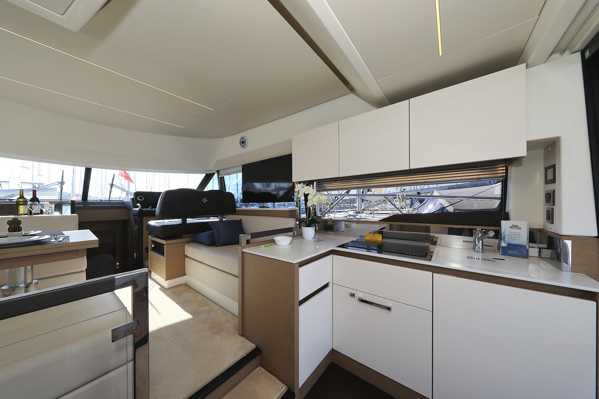 Prestige 460, Ferus | Yacht Charter Croatia