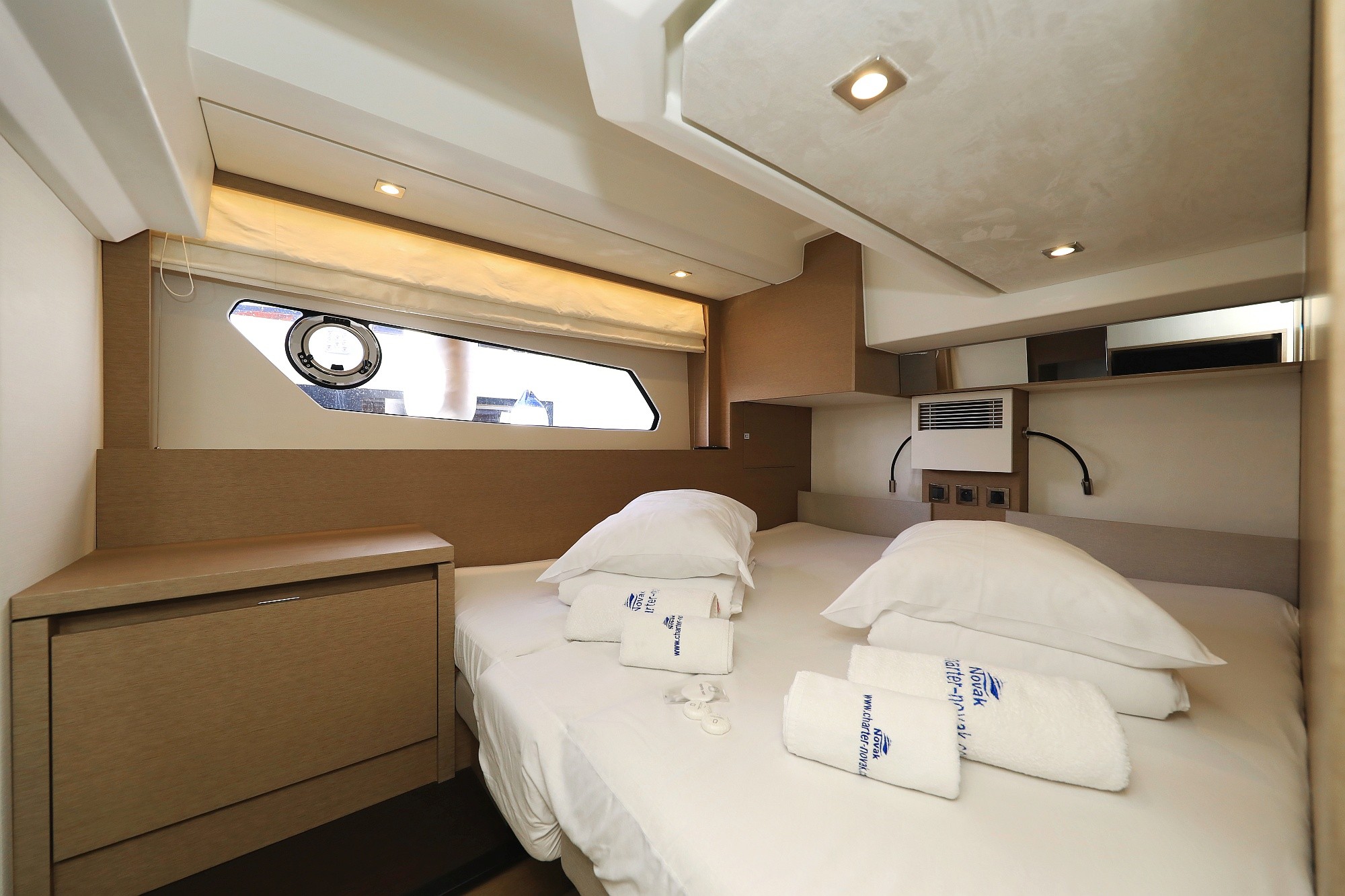 Prestige 460, Ferus | Yacht Charter Croatia