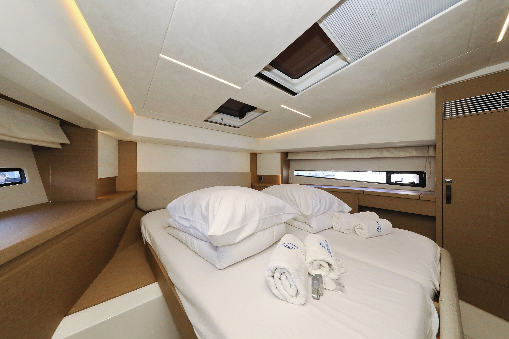 Prestige 460, Ferus | Yacht Charter Croatia