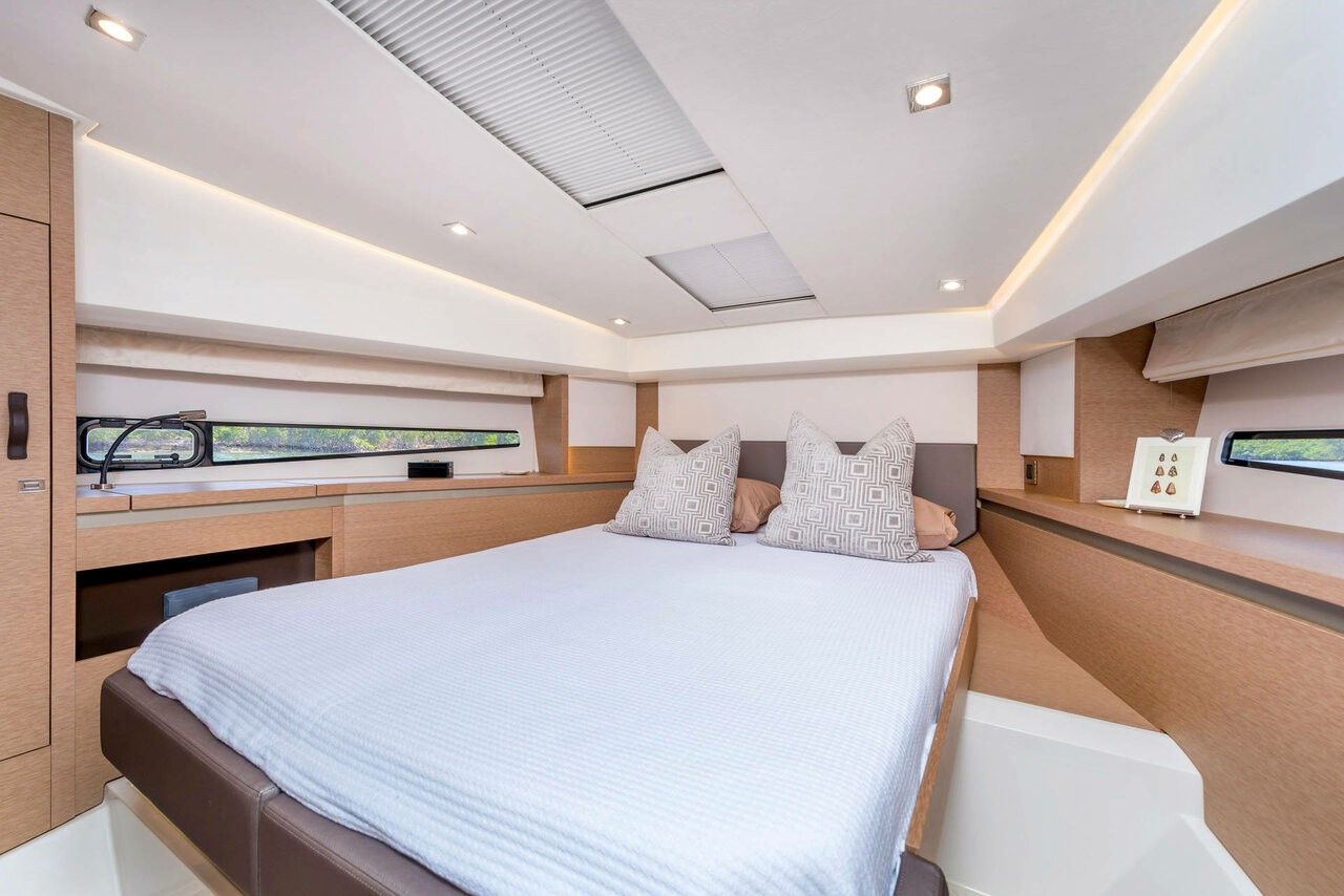 Prestige 460, Prestige 460 | Yacht Charter Croatia