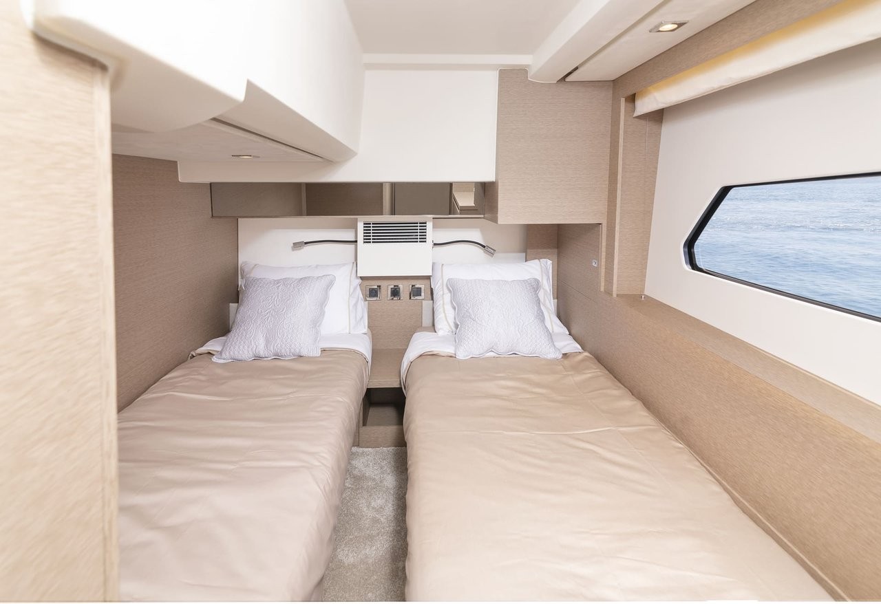 Prestige 460, Adudu 2 | Yacht Charter Croatia