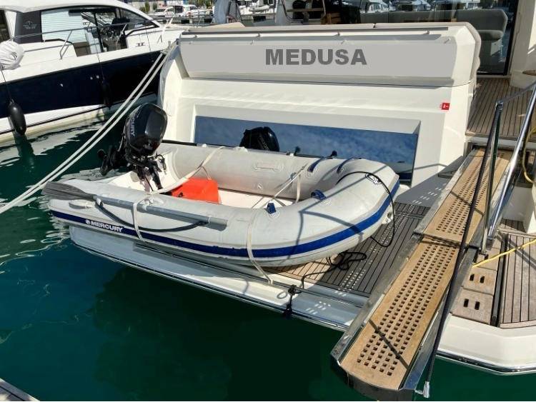 Prestige 520, Medusa | Yacht Charter Croatia