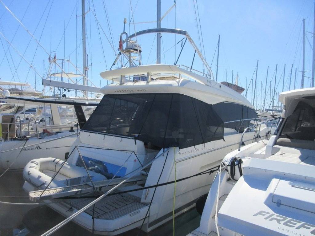 Prestige 520, Medusa | Yacht Charter Croatia