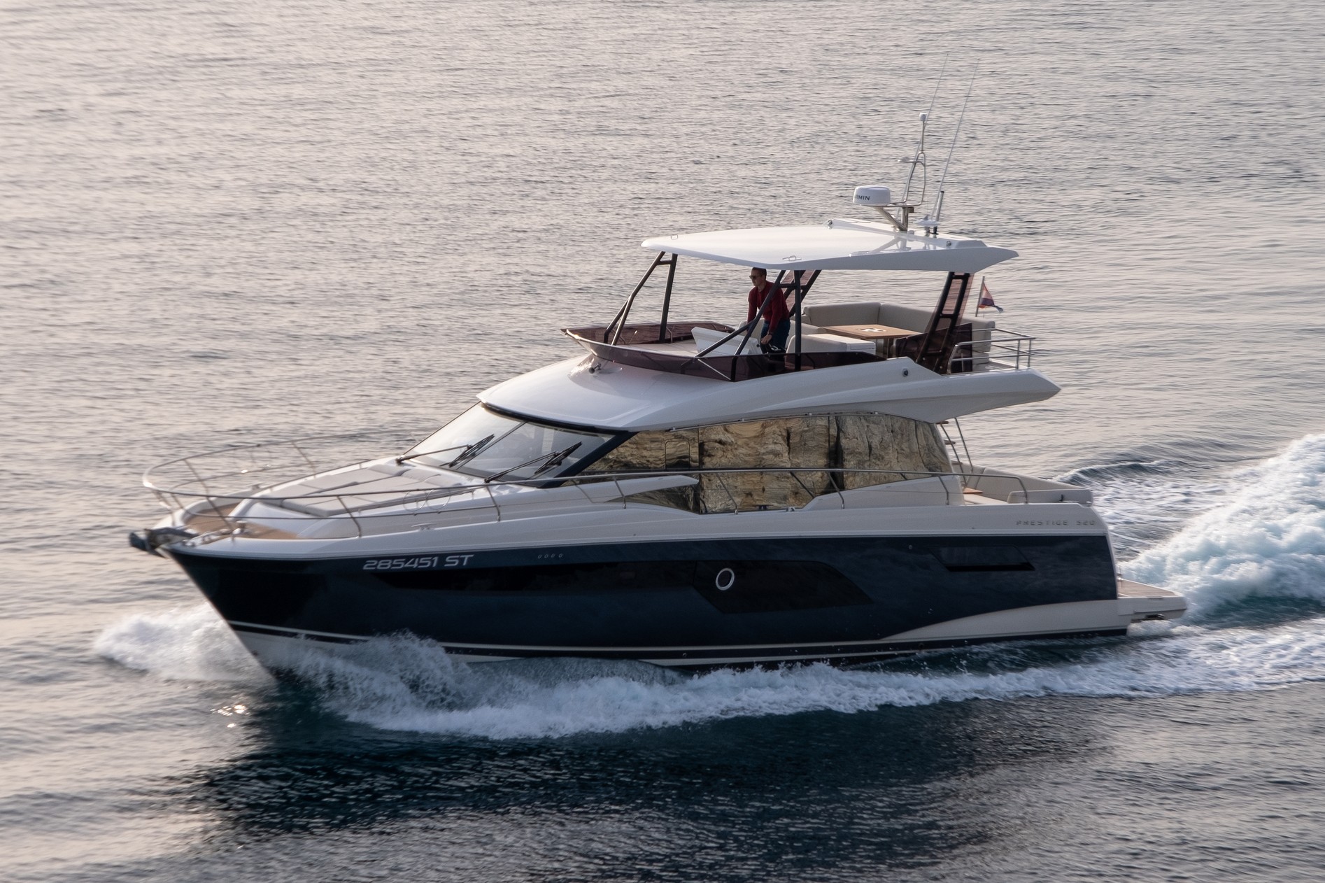 Prestige 520, Baby Indy | Yacht Charter Croatia