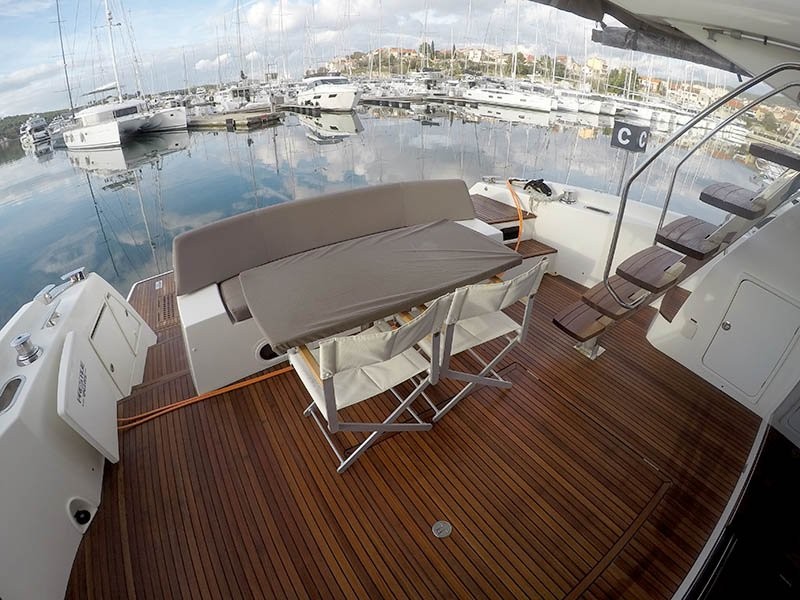 Prestige 620 S, Jana | Yachtcharter Kroatien