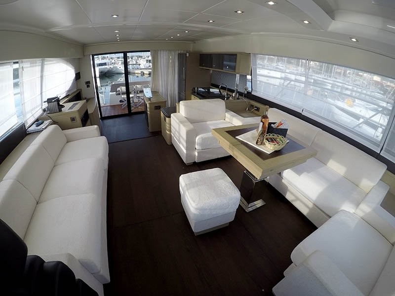 Prestige 620 S, Jana | Yachtcharter Kroatien