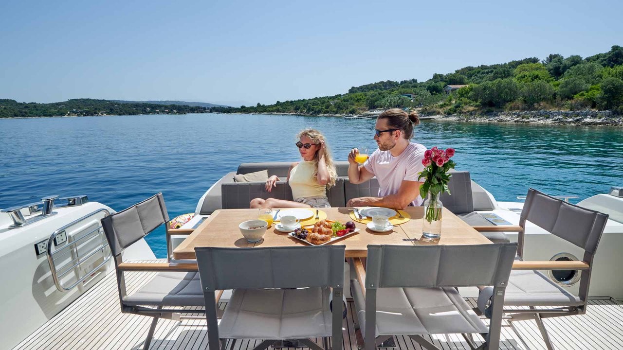 Prestige 630S, Simul | Yacht Charter Croatia