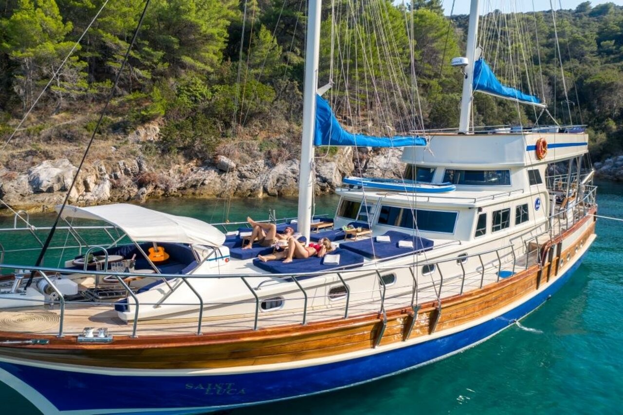 Saint Luca, Saint Luca | Noleggio di Yacht Croazia