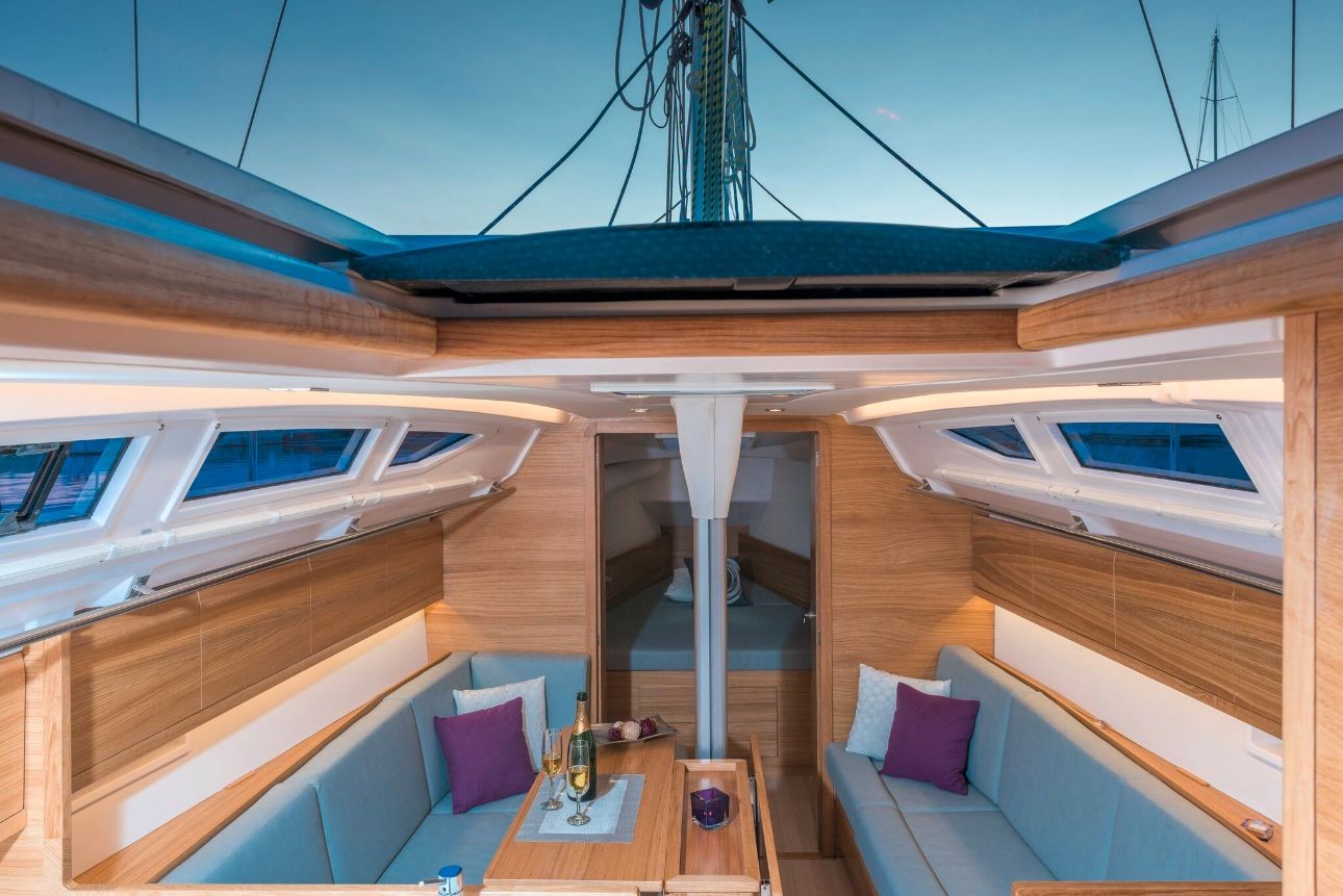 Salona 380, Navis Celere | Yacht Charter Croatia