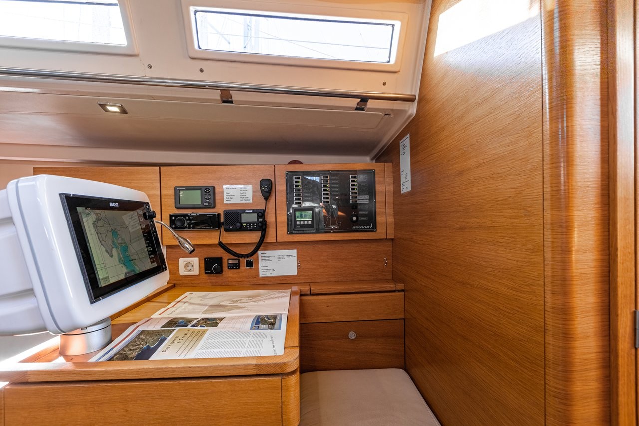 Salona 44, Istros | Yacht Charter Croatia