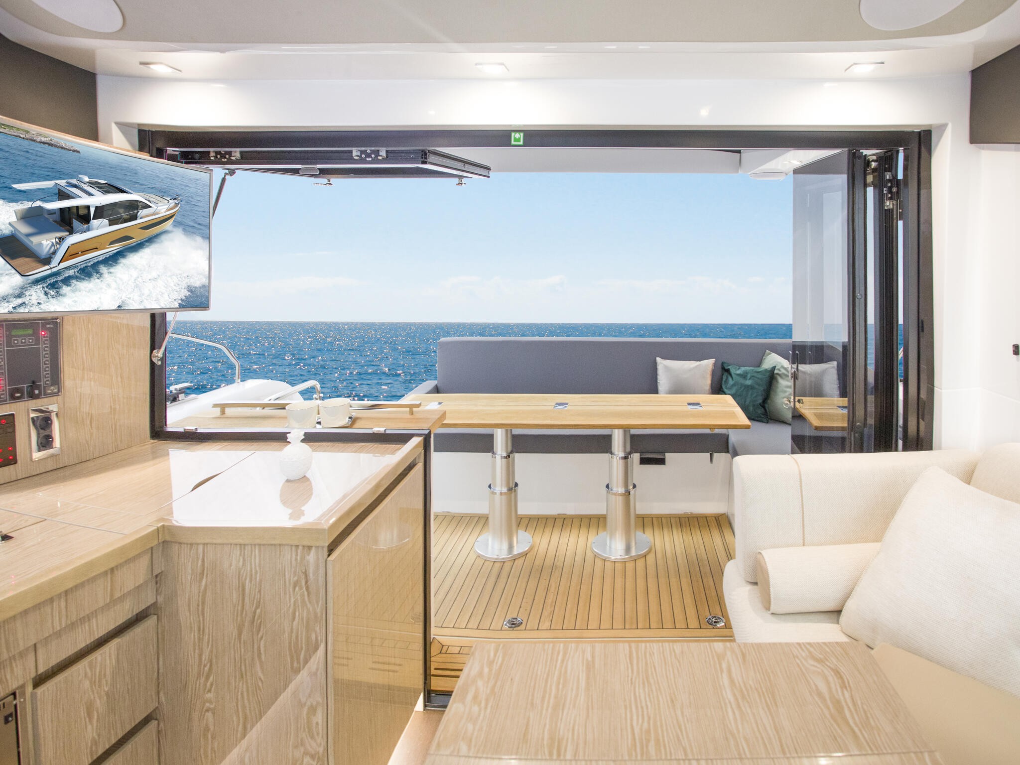 Sealine C390, Tireless | Yacht Charter Croatia