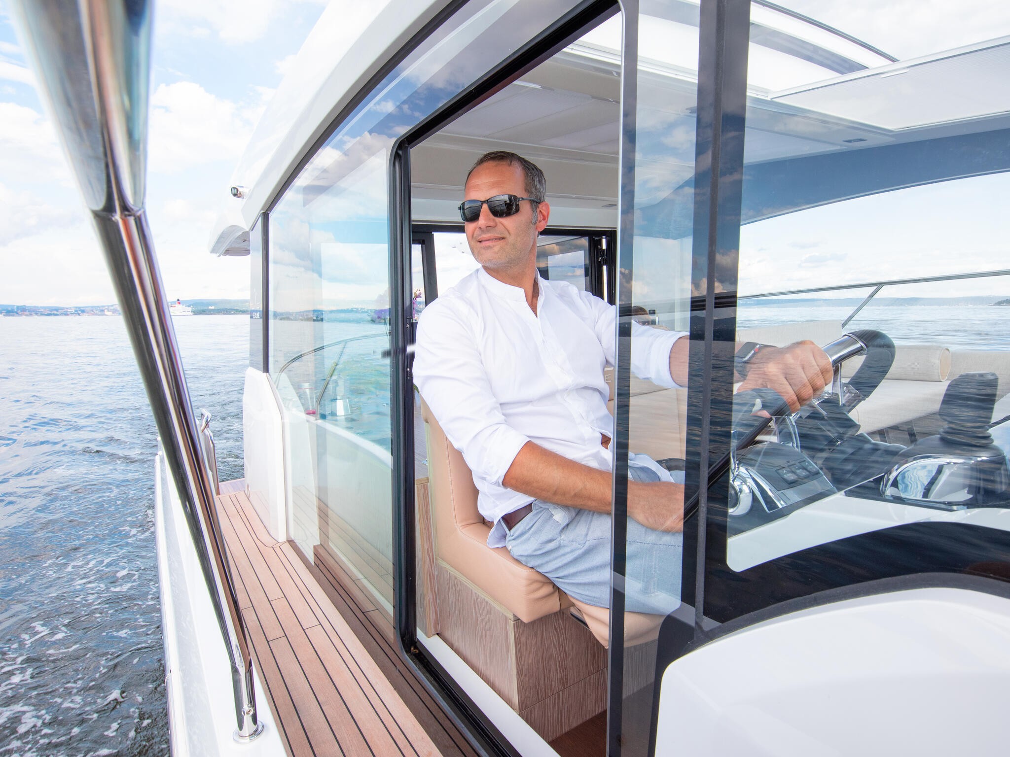 Sealine C390, Tireless | Yacht Charter Croatia