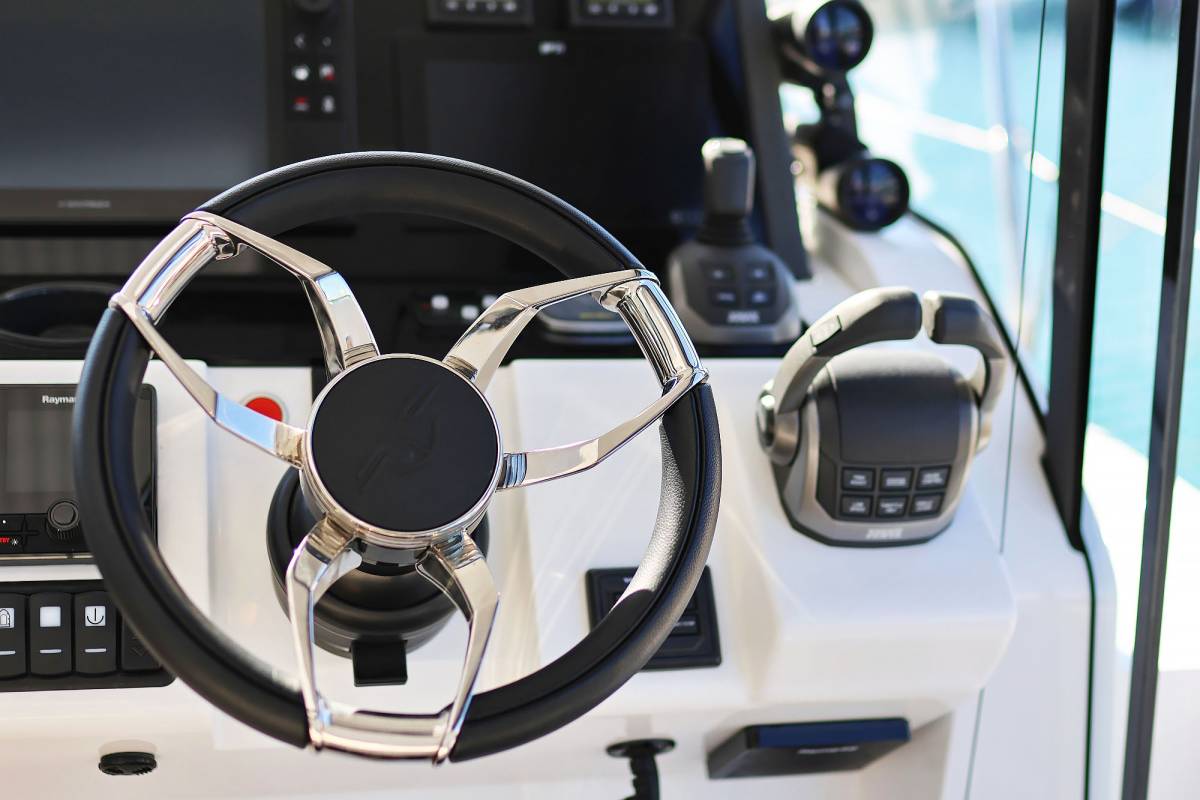 Sealine C390, Tireless | Yacht Charter Croatia