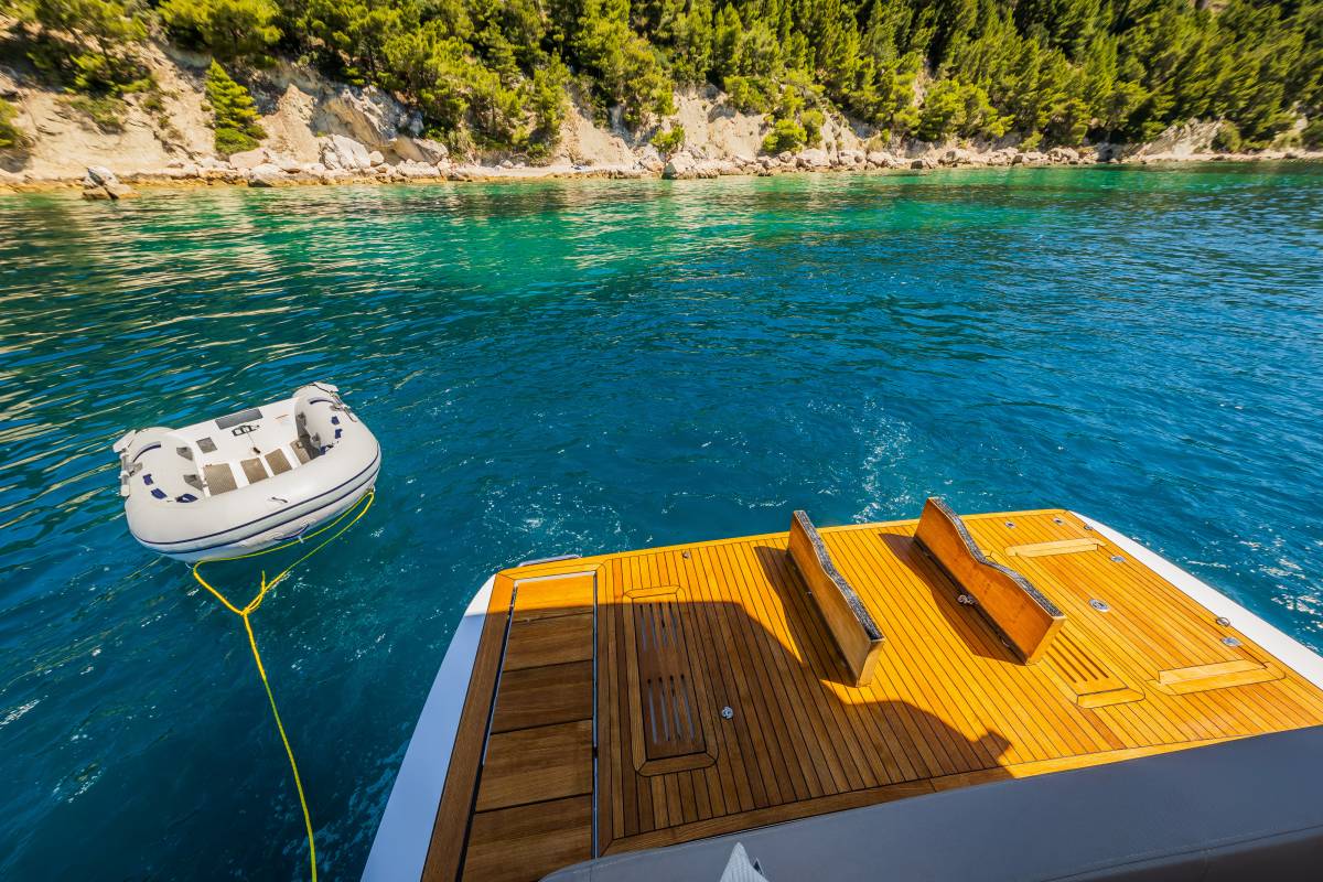 Sealine F430, Grace II | Yacht Charter Croatia