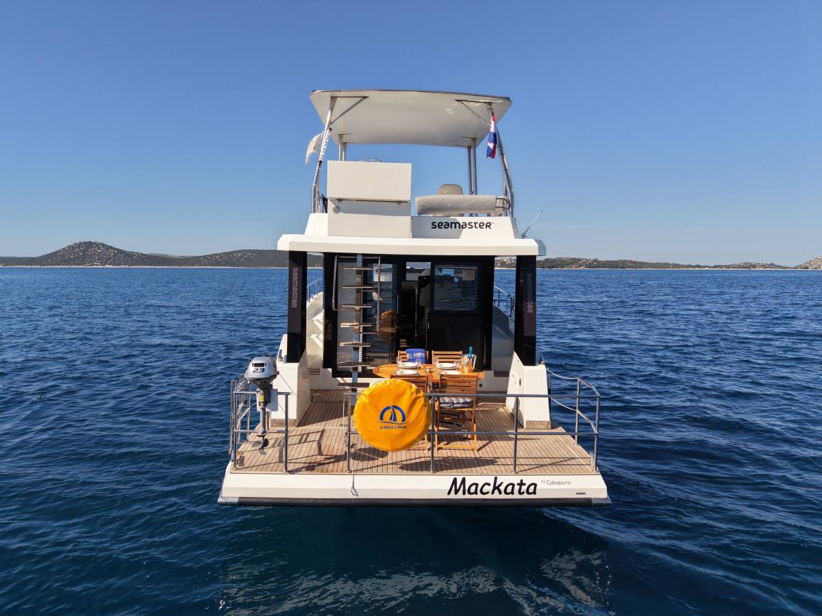 Seamaster 45, Mackata | Yacht Charter Croatia