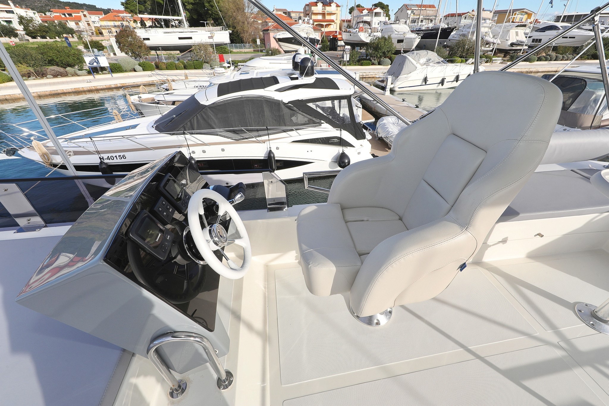 Seamaster 45, Mackata | Yacht Charter Croatia