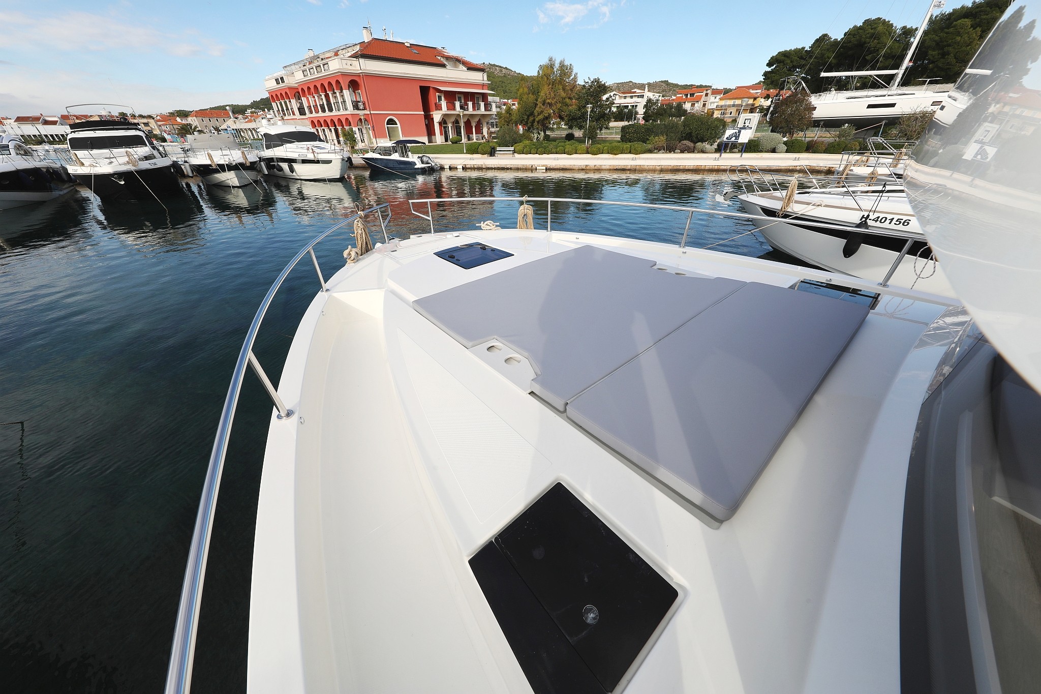 Seamaster 45, Mackata | Yacht Charter Croatia